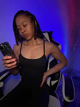 Snapshot of thebrattygoddess chatting on February 23, 1:02 am thebrattygoddess online show from February 23, 1:02 am