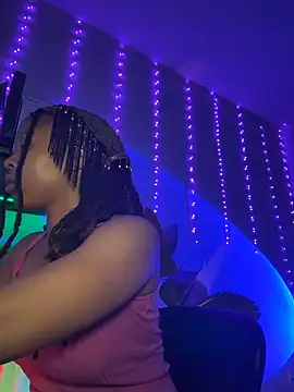 Snapshot of thebrattygoddess chatting on April 4, 12:13 pm thebrattygoddess online show from April 4, 12:13 pm