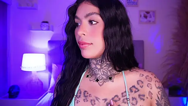 curvyliciousss online show from January 12, 8:14 pm