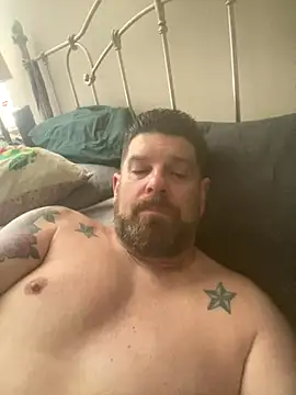 Snapshot of avgman76 chatting on November 2, 8:00 pm avgman76 online show from November 2, 8:00 pm