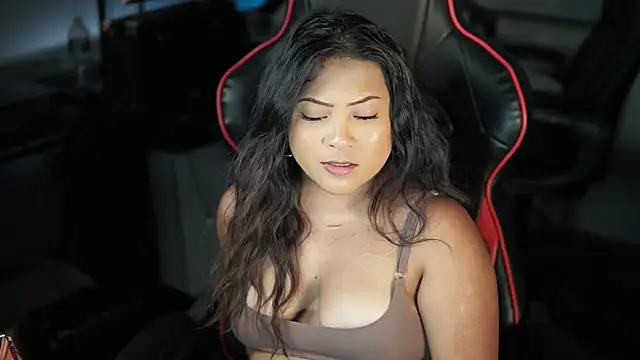 Bubbleliyah online show from December 5, 10:56 pm