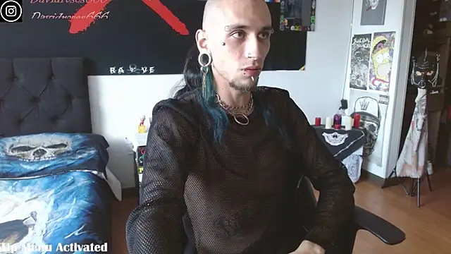 Snapshot of davidroses420 chatting on October 4, 7:56 pm davidroses420 online show from October 4, 7:56 pm