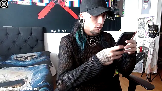 Snapshot of davidroses420 chatting on October 8, 8:06 pm davidroses420 online show from October 8, 8:06 pm