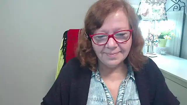 Adelewildx online show from October 7, 3:25 am