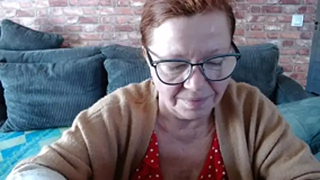 Adelewildx online show from November 22, 11:31 am