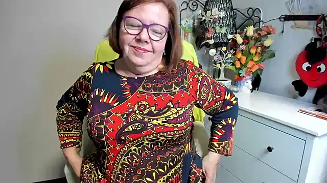 Snapshot of Adelewildx chatting on June 15, 2:47 am Adelewildx online show from June 15, 2:47 am