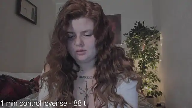 Snapshot of Eva_Shameless chatting on February 17, 2:48 pm Eva Shameless online show from February 17, 2:48 pm