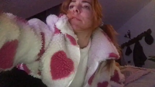 Snapshot of pisswhorelana chatting on January 19, 2:04 am pisswhorelana online show from January 19, 2:04 am