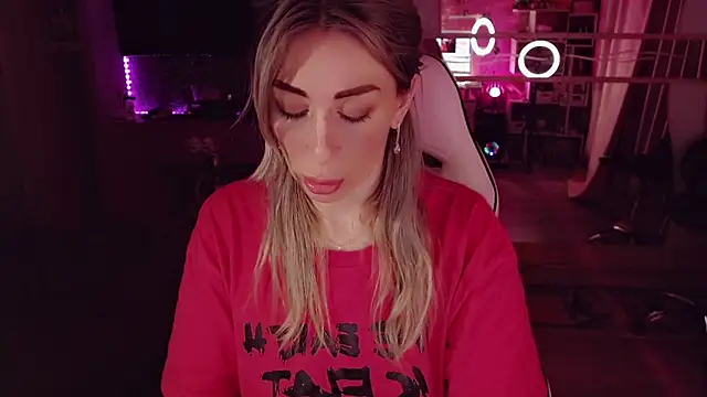 AnnieGOld  online show from March 2, 5:08 am