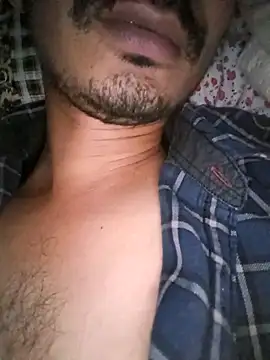 dreamtoungelick69 online show from May 3, 6:58 pm