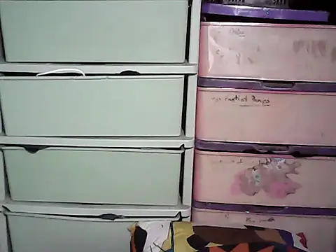 Snapshot of hotpusie_4u chatting on January 17, 4:54 pm hotpusie 4u online show from January 17, 4:54 pm