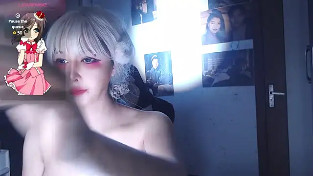 Snapshot of candy_cola chatting on October 14, 6:14 am candy cola online show from October 14, 6:14 am