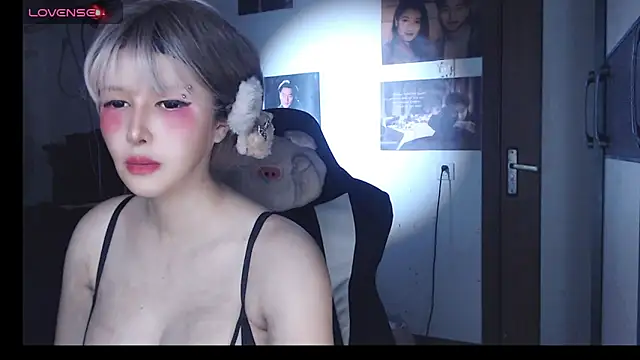 candy cola online show from November 1, 4:09 pm