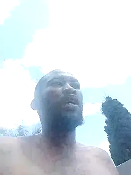 Snapshot of angeloreal chatting on March 8, 11:14 am angeloreal online show from March 8, 11:14 am