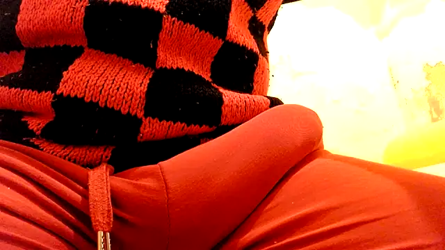 Snapshot of gae89tano chatting on January 16, 8:51 am gae89tano online show from January 16, 8:51 am