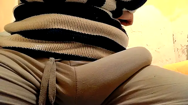 Snapshot of gae89tano chatting on February 5, 10:58 pm gae89tano online show from February 5, 10:58 pm