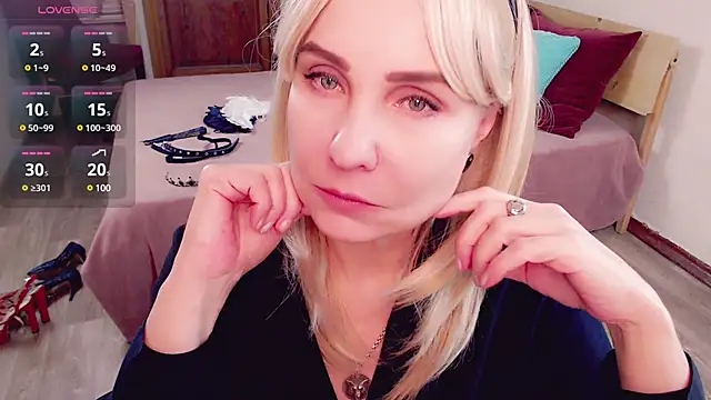 Snapshot of _unique_cam_ chatting on January 12, 8:14 am  unique cam  online show from January 12, 8:14 am