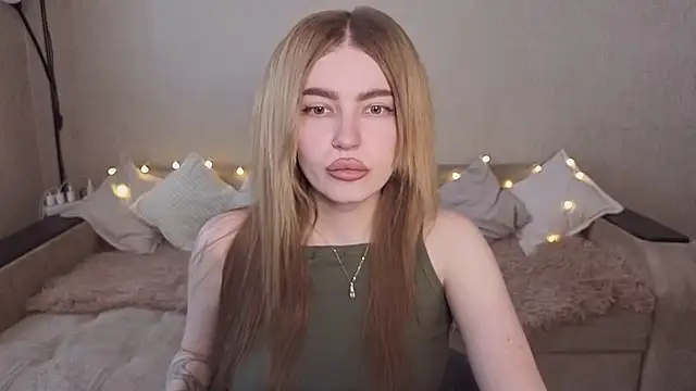 ViolettaLopez online show from May 23, 12:53 pm