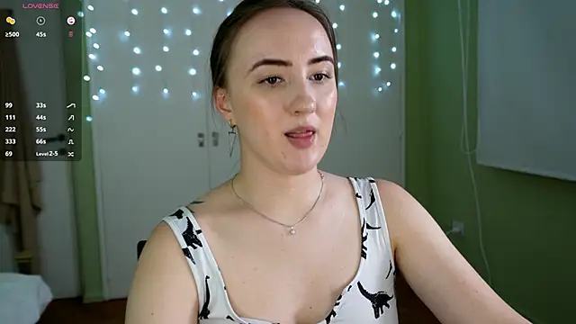 Black Eva  online show from February 1, 4:44 pm