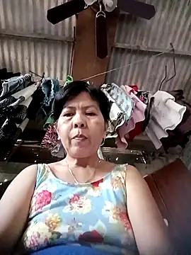 Snapshot of TropicalFlower chatting on October 31, 12:33 am TropicalFlower online show from October 31, 12:33 am