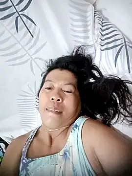 Snapshot of TropicalFlower chatting on November 18, 6:01 pm TropicalFlower online show from November 18, 6:01 pm