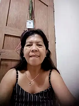 Snapshot of TropicalFlower chatting on November 23, 8:08 pm TropicalFlower online show from November 23, 8:08 pm