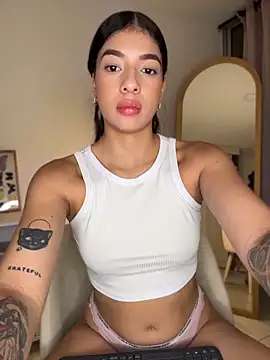 Veronica ar online show from May 26, 3:24 am