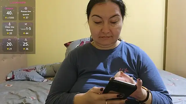 Snapshot of BBW_MILF_4U chatting on February 8, 8:21 pm BBW MILF 4U online show from February 8, 8:21 pm