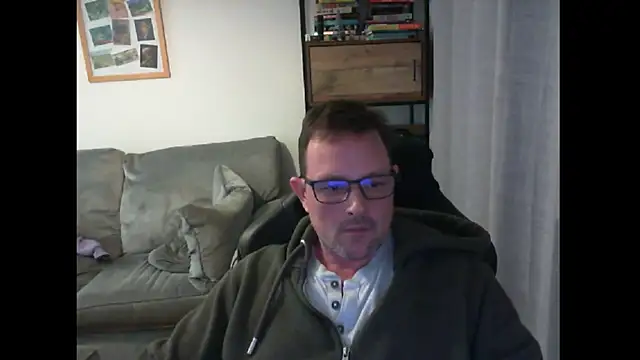 Snapshot of ZebedeePirate chatting on January 31, 10:52 pm ZebedeePirate online show from January 31, 10:52 pm