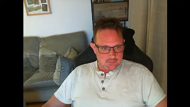 Snapshot of ZebedeePirate chatting on March 20, 9:24 pm ZebedeePirate online show from March 20, 9:24 pm