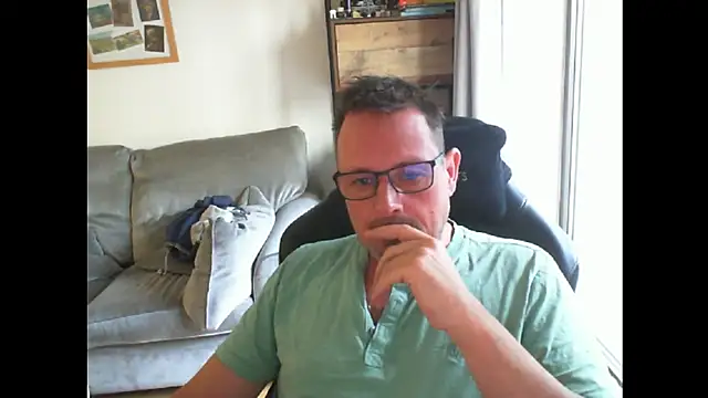 Snapshot of ZebedeePirate chatting on March 22, 7:57 am ZebedeePirate online show from March 22, 7:57 am