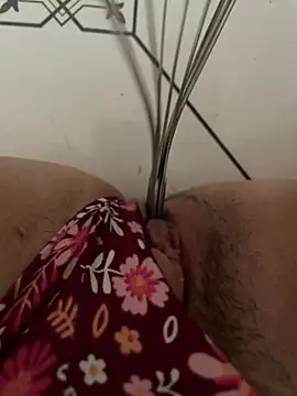 juliaz09 online show from June 15, 3:14 pm