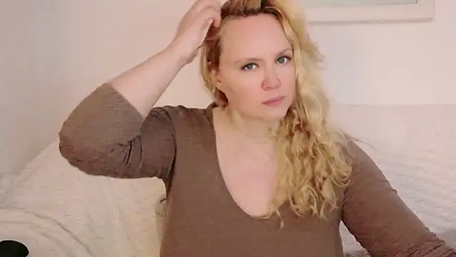 Sarah4you online show from November 13, 5:12 pm