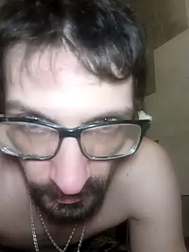 Snapshot of Krasav4ik4ik chatting on December 16, 7:32 pm Krasav4ik4ik online show from December 16, 7:32 pm