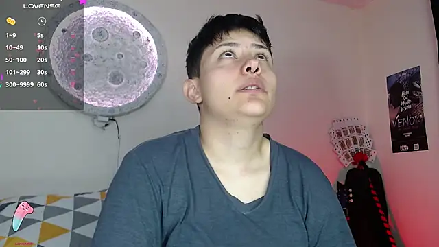 girl intense444 online show from January 14, 1:38 pm