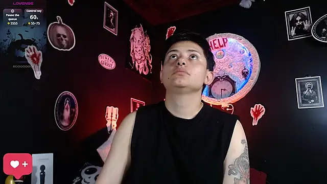 girl intense444 online show from October 28, 7:27 pm