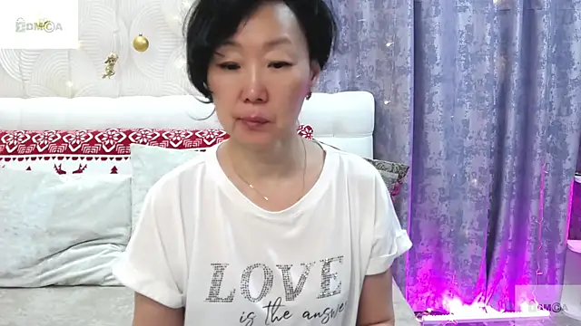 Snapshot of Asian_legs chatting on January 11, 8:11 am Asian legs online show from January 11, 8:11 am