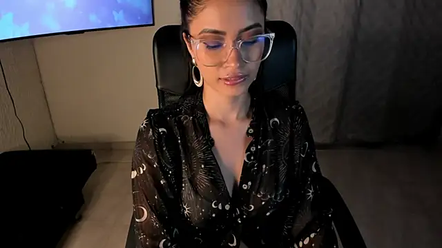 PaulinaBelushi online show from July 15, 3:23 am