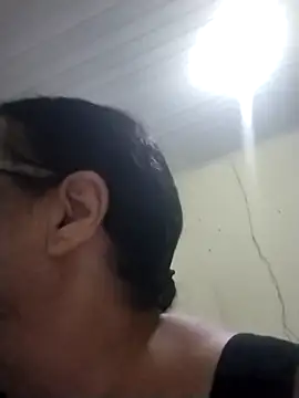 Snapshot of catdool chatting on October 9, 11:14 pm catdool online show from October 9, 11:14 pm