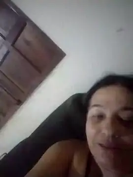 Snapshot of catdool chatting on October 18, 1:19 am catdool online show from October 18, 1:19 am