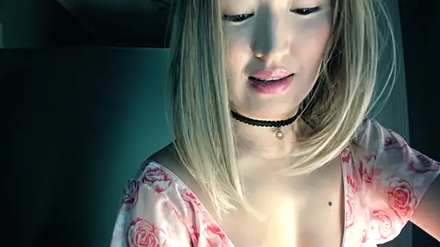 kimisun01 online show from March 19, 1:04 pm