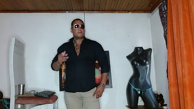 hardrock982 online show from December 26, 2:27 pm