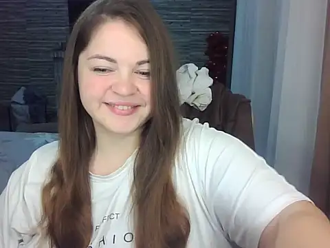 Snapshot of cute__cherry chatting on October 24, 7:21 pm cute  cherry online show from October 24, 7:21 pm