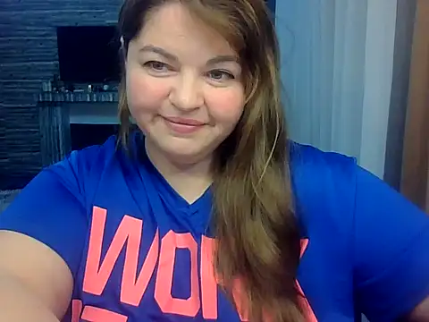 Snapshot of cute__cherry chatting on April 4, 7:44 pm cute cherry online show from April 4, 7:44 pm