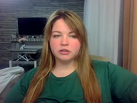 Snapshot of cute__cherry chatting on May 7, 8:14 pm cute cherry online show from May 7, 8:14 pm