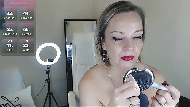 Tilly Eliot online show from February 2, 9:23 pm