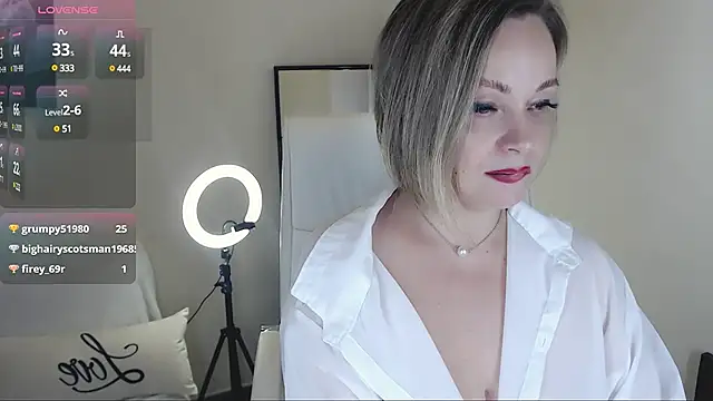 Tilly Eliot online show from March 10, 11:38 pm