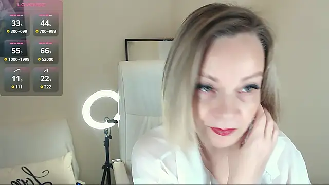 Tilly Eliot online show from March 21, 3:57 pm