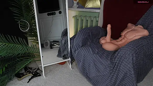 SofiaFoster  online show from November 14, 5:50 am