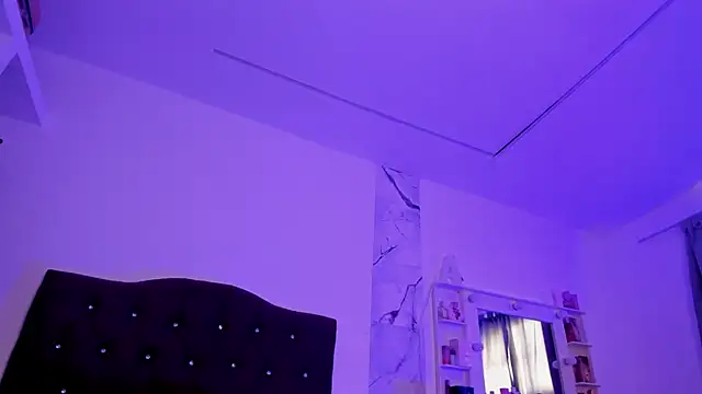 alysson 18 online show from March 19, 1:59 pm